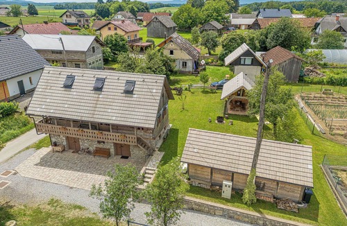 Metlika Ski Chalet | Mimi Cottage w/Sauna near Kolpa River, Gradac, Slovenia