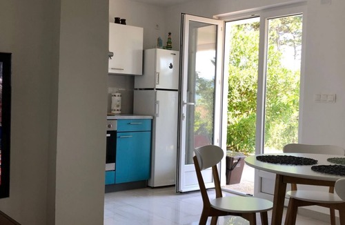 Silo House | mit grünem Garten und Meerblick by Interhome