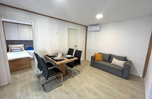 Drage House | Mobile home in Drage with garden