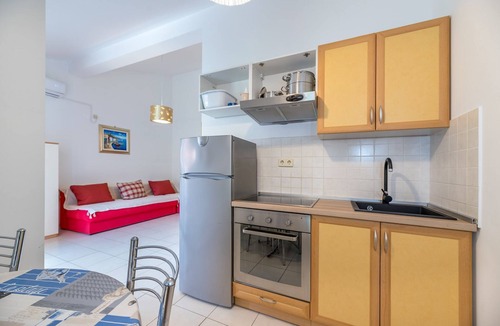 Jurandvor Apartment | Modern accommodation just 450 metres from the sea