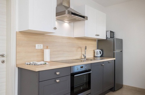 Vantacici Apartment | Modern apartments Jelena close to the beach/Modern two bedroom apartment