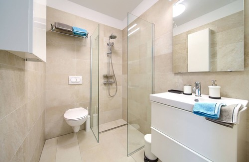 Milcetici Apartment | Modern vacation apartment in Malinska with a covered terrace