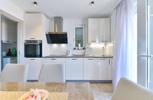 Maslenica Villa | Modern Villa FUTURA with pool and jacuzzi