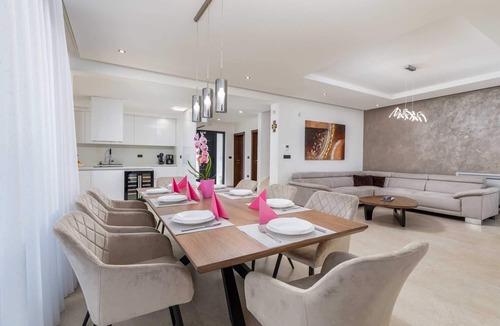 Jursici Villa | Modern Villa Marinella with a pool