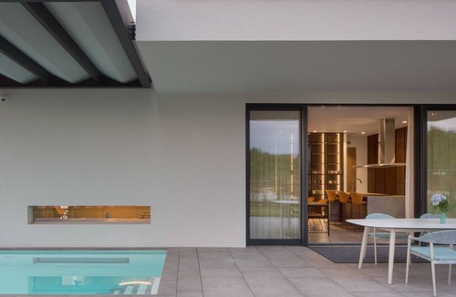 Bale Villa | Modern Villa Noble with outdoor pool and game room