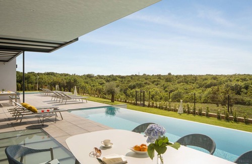Bale Villa | Modern Villa Noble with outdoor and indoor pool