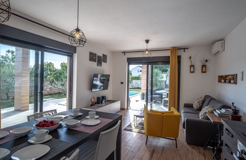 Segotici House | Modern villa with heated private pool in a quiet location near Pula