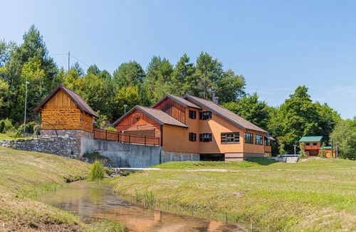 Municipality of Plaski House | Modern villa with pool and jacuzzi in the heart of Lika by river and nature.