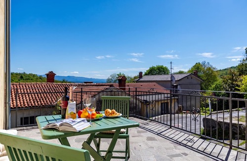 Zvonece Apartment | Nature & Pool Escape - Apartment 1, Zvoneća, Croatia