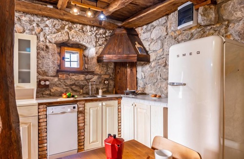 Zvonece House | Nature & Pool Escape - Stone House, Zvoneća, Croatia