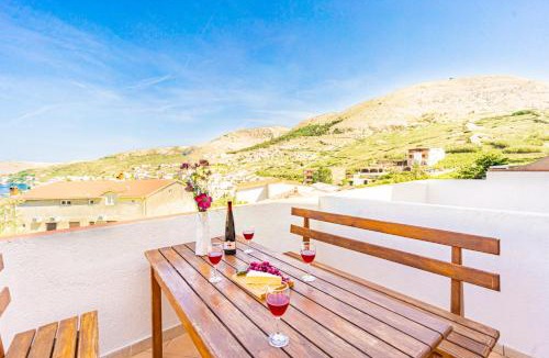 Metajna Apartment | Neda beautiful view of the countryside and the sea with parking air conditioning WiFi