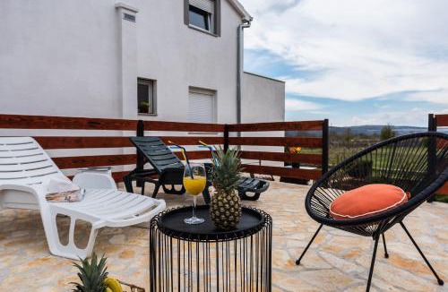 Trilj House | Nerona