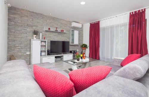 Pinezici Apartment | New brend app Matija