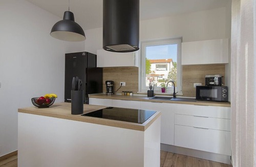 Medulin Villa | New Maris villa with a private pool, just 500 meters from the beach