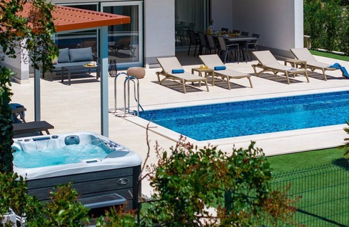 Kamen Villa | New! Seaview Villa Mare: Your Perfect Coastal Getaway