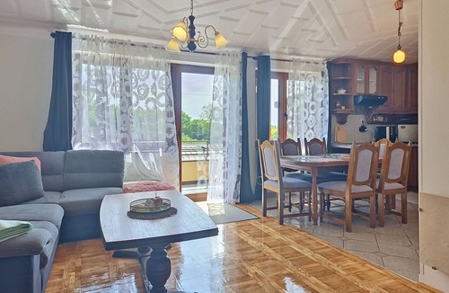 Finida Apartment | Nice apartment for 4 guests with A/C, WIFI, TV, terrace and pets allowed