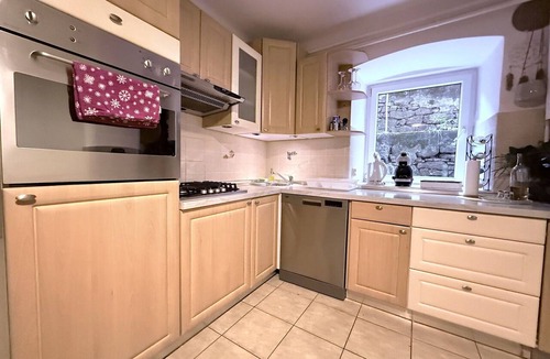 Volosko Apartment | Nice apartment for 4 people with A/C, WIFI, TV, patio and pets allowed