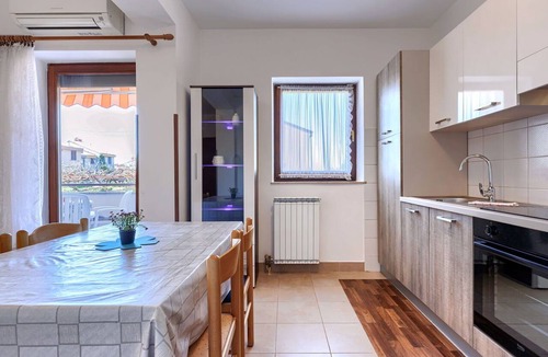 Murine Apartment | Nice apartment for 4 people with WIFI, A/C, TV and terrace