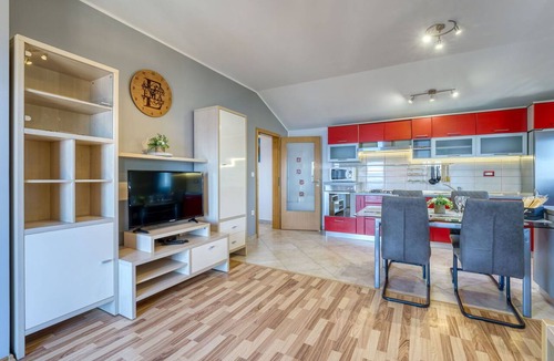 Tulisevica Apartment | Nice apartment for 5 guests with WIFI, A/C, TV, terrace and panoramic view
