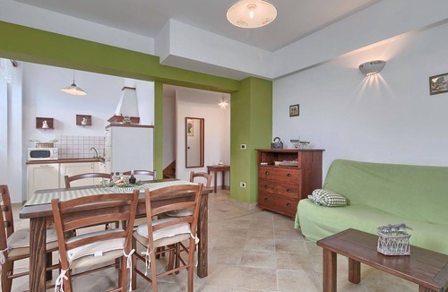 Vintijan Apartment | Nice apartment for 5 people with A/C, WIFI, TV and terrace