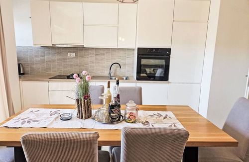 Donji Prolozac Apartment | Nice apartment with private pool, WIFI, A/C, hot tub, TV, terrace, pets allowed and panoramic view