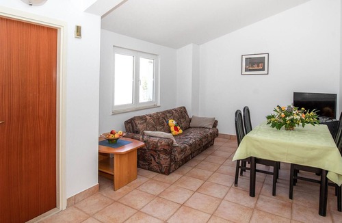 Klek Apartment | Nice Apartment in Klek With Wifi and 2 Bedrooms