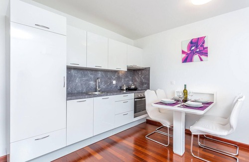 Milcetici Apartment | Nice apartment in Malinska with WiFi