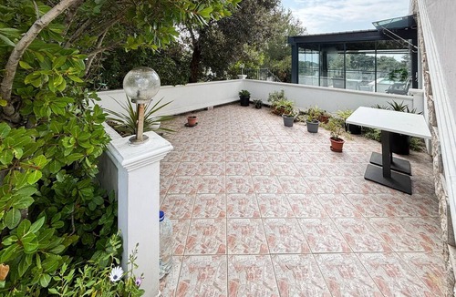 Suha Punta Apartment | Nice apartment in Rab with harbor view