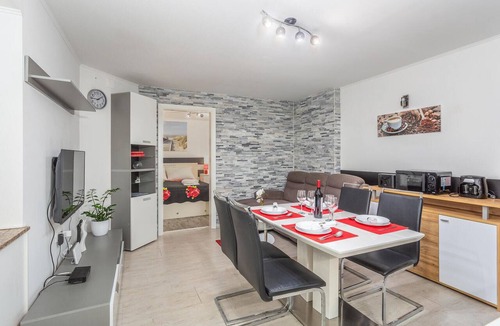 Rijeka Apartment | Nice apartment in Rijeka with WiFi