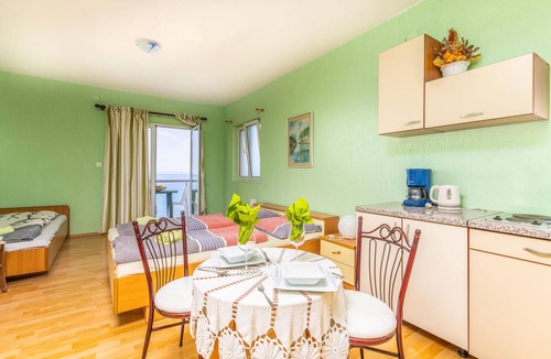 Stara Baska Apartment | Nice apartment in Stara Baska with WiFi