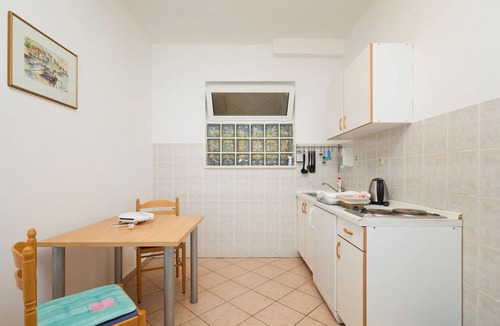 Saplunara Apartment | Nice apartment in Saplunara with house sea view