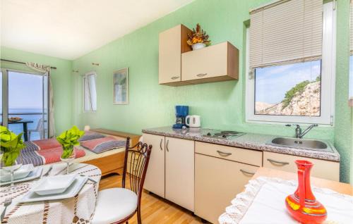 Stara Baska Apartment | Nice Apartment In Stara Baska With Wifi