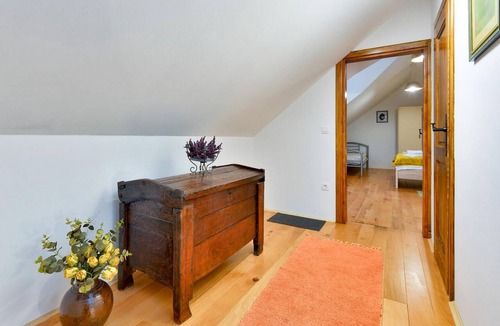 Breznicki Hum House | Nice home in Breznicki Hum with WiFi