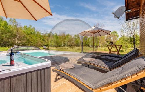 Gospic House | Nice Home In Brezik With Sauna