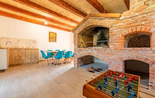 Gospic House | Nice Home In Brezik With Sauna