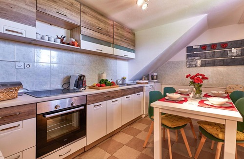 Durdevac House | Nice home in Budrovac with sauna