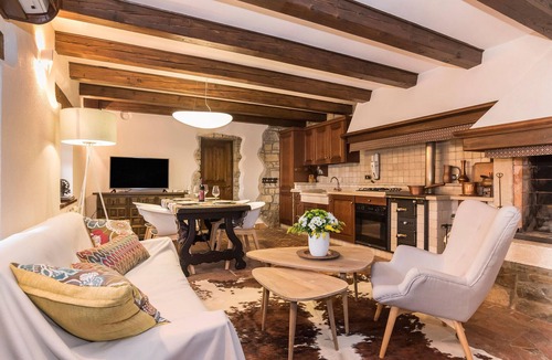 Buje House | Nice home in Buje with sauna