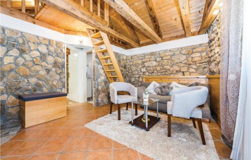 Razvode House | Nice Home In Drnis With Sauna