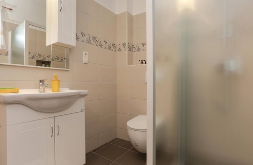 Klis House | Nice home in Dugogabe