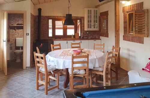 Gornje Dubrave House | Nice home in Gornje Dubrave with sauna