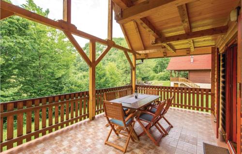 Gospic House | Nice Home In Licki Osik With Ethernet Internet