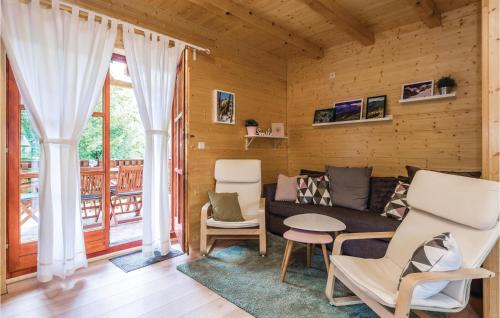 Gospic House | Nice Home In Licki Osik With Ethernet Internet