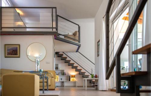 Milohnici House | Nice Home In Linardici