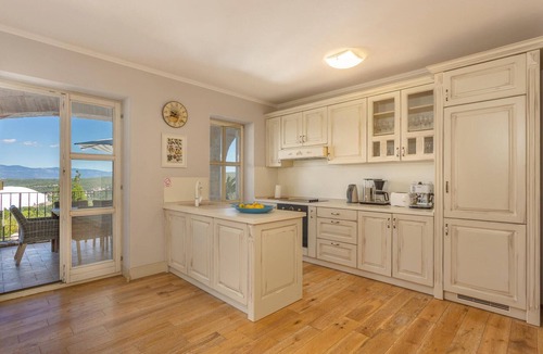 Dobrinj House | Nice home in Malinska