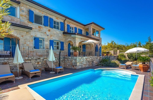 Dobrinj House | Nice home in Malinska