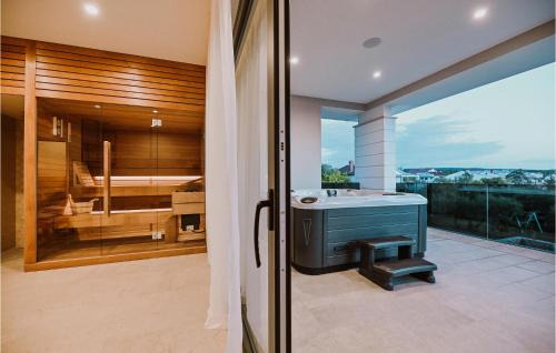 Malinska House | Nice Home In Malinska With Sauna