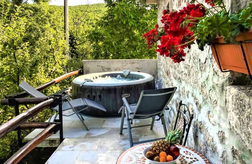 Novi Vinodolski House | Nice home in Novi Vinodolski with WiFi