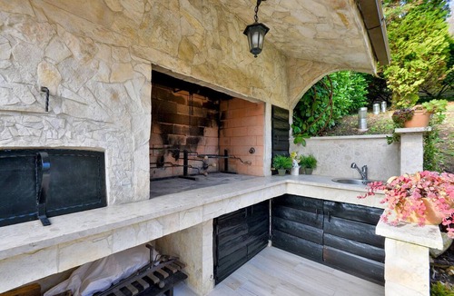 Novi Marof House | Nice home in Novi Marof with sauna