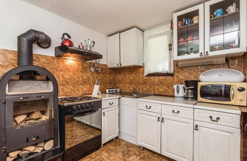 Plaski House | Nice home in Plaski with house a panoramic view