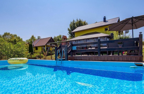 Plaski House | Nice home in Plaski with house a panoramic view